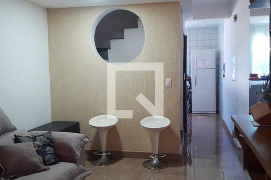Sala de casa de condomínio à venda com 2 quartos, 70m² em Jardim Riacho das Pedras, Contagem