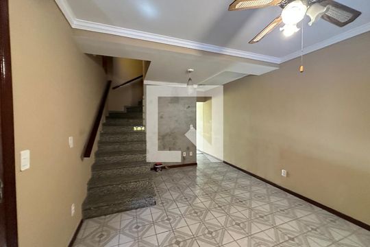 Sala de casa à venda com 2 quartos, 155m² em Nova Aldeinha, Barueri