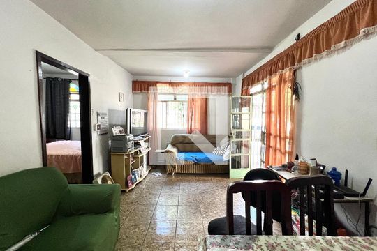 Casa à venda com 3 quartos, 360m² em São João Batista, Belo Horizonte