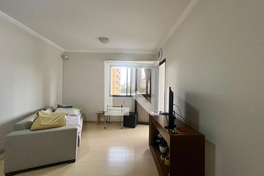 Sala de apartamento para alugar com 2 quartos, 121m² em Cambuí, Campinas