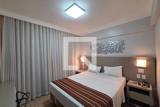 Sala / Quarto de apartamento à venda com 1 quarto, 25m² em Nova Suíça, Belo Horizonte