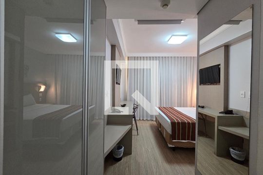 Sala / Quarto de apartamento à venda com 1 quarto, 25m² em Nova Suíça, Belo Horizonte