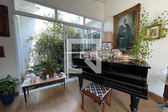 Sala de casa para alugar com 3 quartos, 120m² em Vila Sonia, São Paulo