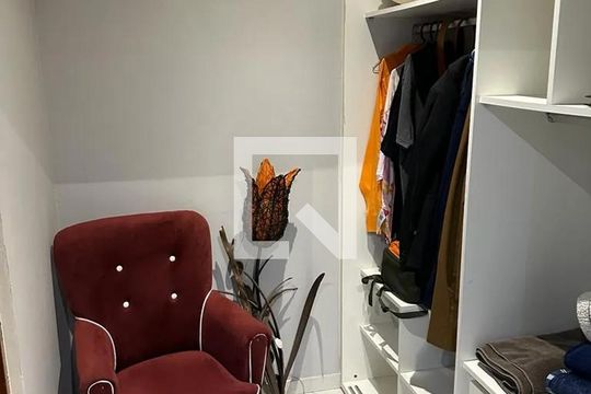 Casa de Condomínio para alugar com 3 quartos, 450m² em Alpes de Caieiras , São Paulo