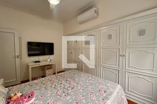 Quarto 1 de apartamento à venda com 3 quartos, 130m² em Copacabana, Rio de Janeiro