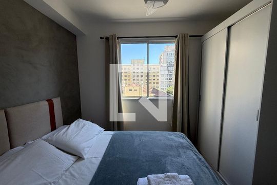 Quarto de kitnet/studio para alugar com 1 quarto, 26m² em República, São Paulo
