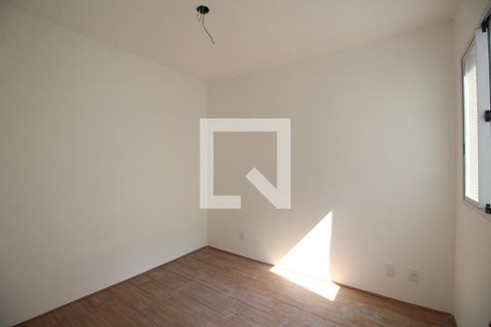 Quarto 2 de apartamento para alugar com 2 quartos, 43m² em Taquara, Rio de Janeiro