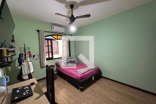 Quarto 2 de casa à venda com 3 quartos, 133m² em Encantado, Rio de Janeiro