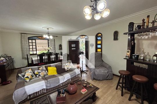 Sala de casa à venda com 3 quartos, 133m² em Encantado, Rio de Janeiro