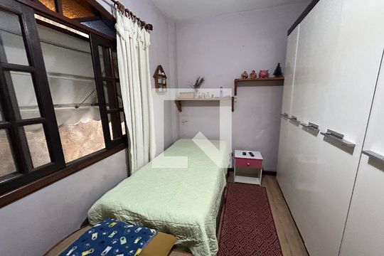 Quarto 1 de casa à venda com 3 quartos, 133m² em Encantado, Rio de Janeiro