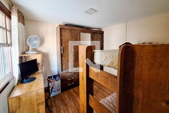 Quarto 1 de casa à venda com 3 quartos, 85m² em Sapê, Niterói