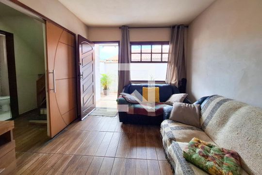 Sala de casa à venda com 3 quartos, 85m² em Sapê, Niterói