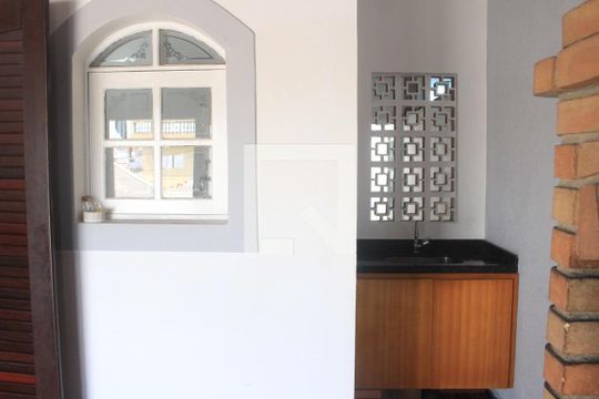 Varanda de casa à venda com 4 quartos, 200m² em Vila Palmares, São Caetano do Sul
