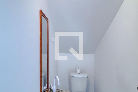 Lavabo de casa de condomínio para alugar com 3 quartos, 83m² em Vila Matilde, São Paulo