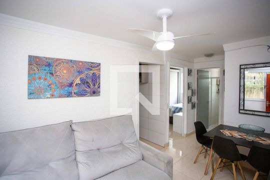 Apartamento à venda com 2 quartos, 44m² em Campanário, Diadema