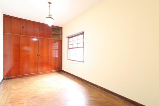 Quarto 1 de casa para alugar com 4 quartos, 230m² em Campos Elíseos, São Paulo