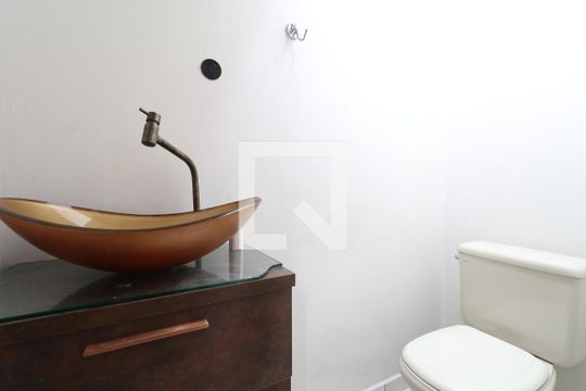 Lavabo  de casa para alugar com 4 quartos, 230m² em Campos Elíseos, São Paulo