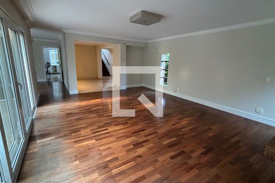 Casa à venda com 3 quartos, 449m² em Santo Amaro, São Paulo