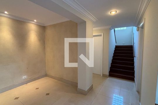 Casa à venda com 3 quartos, 449m² em Santo Amaro, São Paulo