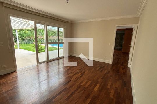 Casa à venda com 3 quartos, 449m² em Santo Amaro, São Paulo