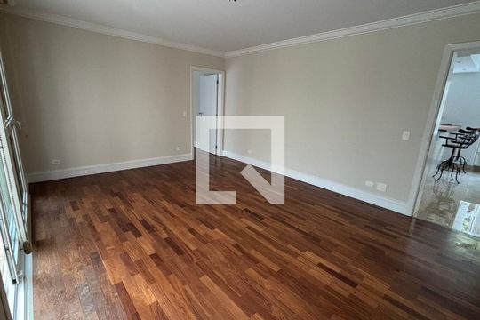 Casa à venda com 3 quartos, 449m² em Santo Amaro, São Paulo