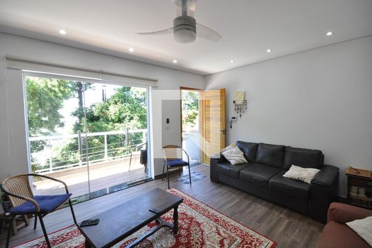 Sala de casa à venda com 2 quartos, 120m² em Vila Irmaos Arnoni, São Paulo