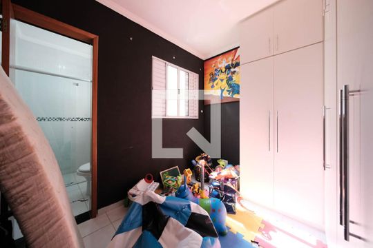 Suíte 1 de casa de condomínio à venda com 2 quartos, 72m² em Vila Dalila, São Paulo