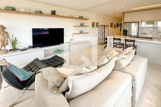Sala de TV de apartamento para alugar com 3 quartos, 180m² em Ingleses Norte, Florianópolis