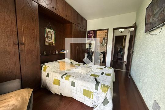 Casa à venda com 4 quartos, 280m² em Serra, Belo Horizonte