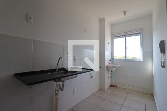 Cozinha de apartamento para alugar com 2 quartos, 43m² em Via Norte, Ribeirão Preto