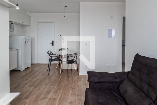 Apartamento à venda com 2 quartos, 38m² em Vila Amélia, São Paulo