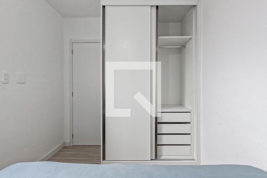 Apartamento à venda com 2 quartos, 38m² em Vila Amélia, São Paulo