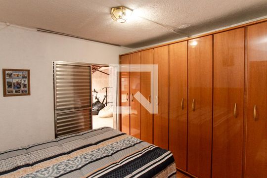 Quarto 1 de casa à venda com 3 quartos, 150m² em Vila Constança, São Paulo