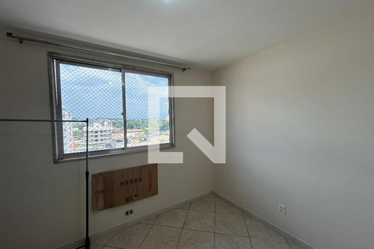 Quarto 1 de apartamento para alugar com 2 quartos, 90m² em Vila Valqueire, Rio de Janeiro