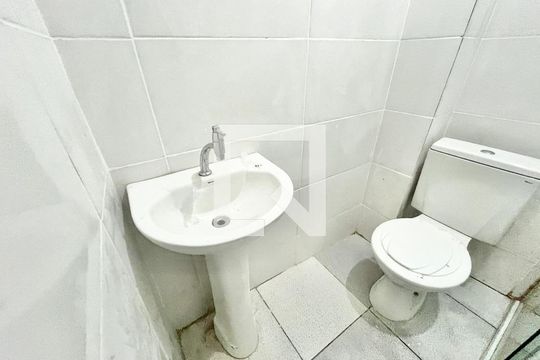 Banheiro de apartamento para alugar com 2 quartos, 65m² em Jardim Primavera, São Paulo