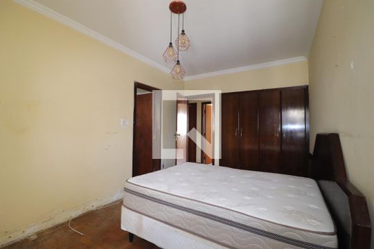 Quarto 1 suíte de apartamento à venda com 3 quartos, 178m² em Centro, Santo André