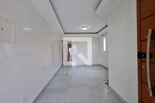 Sala de apartamento para alugar com 3 quartos, 85m² em Vila Curuçá, Santo André