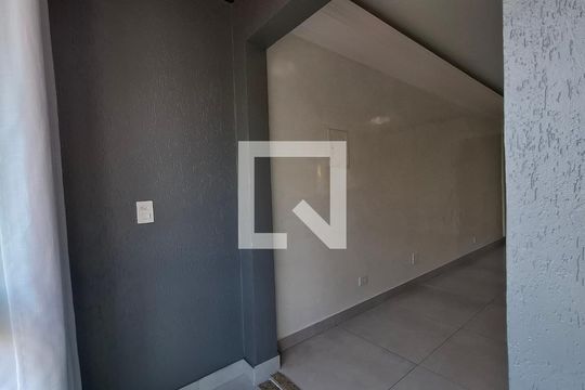Varanda Sala  de apartamento para alugar com 3 quartos, 85m² em Vila Curuçá, Santo André