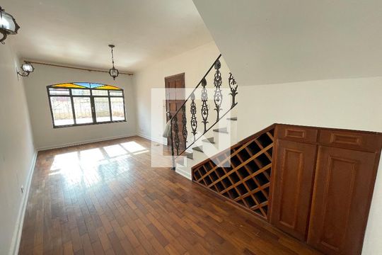 Sala de casa à venda com 4 quartos, 200m² em Jardim Esmeralda, São Paulo