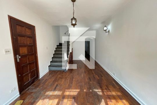 Sala de casa à venda com 4 quartos, 200m² em Jardim Esmeralda, São Paulo