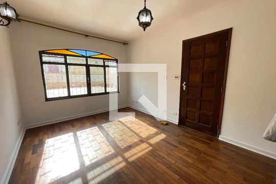 Casa à venda com 4 quartos, 200m² em Jardim Esmeralda, São Paulo