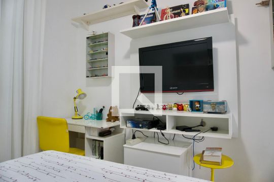 Casa à venda com 2 quartos, 351m² em Santa Tereza, Belo Horizonte