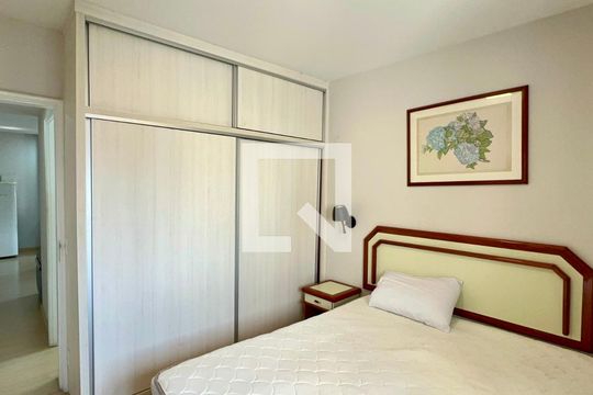 Quarto de kitnet/studio à venda com 1 quarto, 37m² em Jardim Paulista, São Paulo