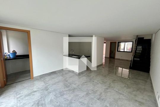 Casa para alugar com 3 quartos, 179m² em Buritis, Belo Horizonte