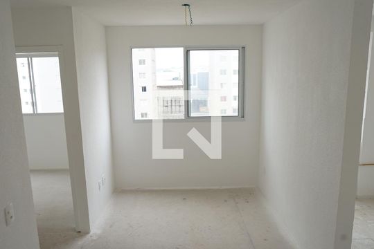 Sala de apartamento para alugar com 2 quartos, 44m² em Vila Nova Bonsucesso, Guarulhos