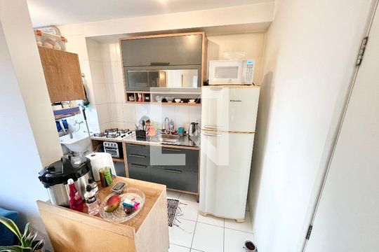 Sala/Cozinha de apartamento à venda com 2 quartos, 42m² em Vila Nova Cachoeirinha, São Paulo