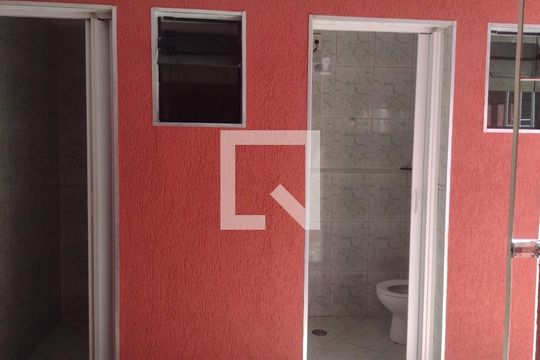 Área externa de casa à venda com 2 quartos, 140m² em Vila Luzita, Santo André