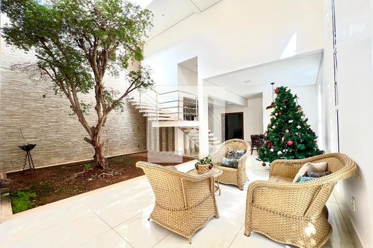 Hall de entrada de casa à venda com 6 quartos, 600m² em São Luiz, Belo Horizonte