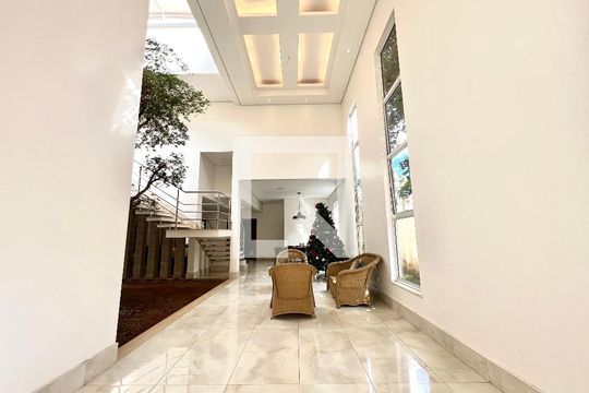 Sala de casa à venda com 6 quartos, 600m² em São Luiz, Belo Horizonte