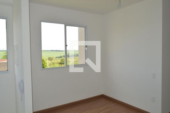 Sala de apartamento para alugar com 2 quartos, 43m² em (o-16), Ribeirão Preto
